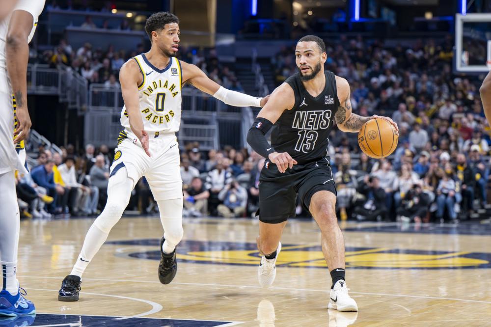 班牙再次展 班牙再次展